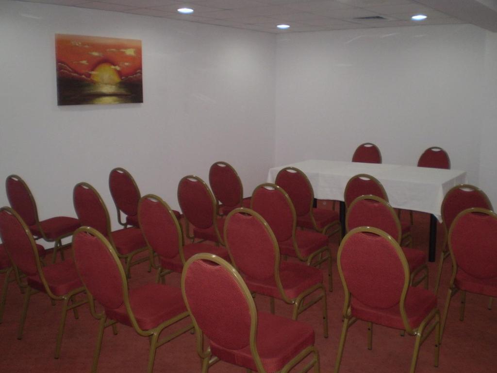 Hotel Flormang Craiova Exterior foto
