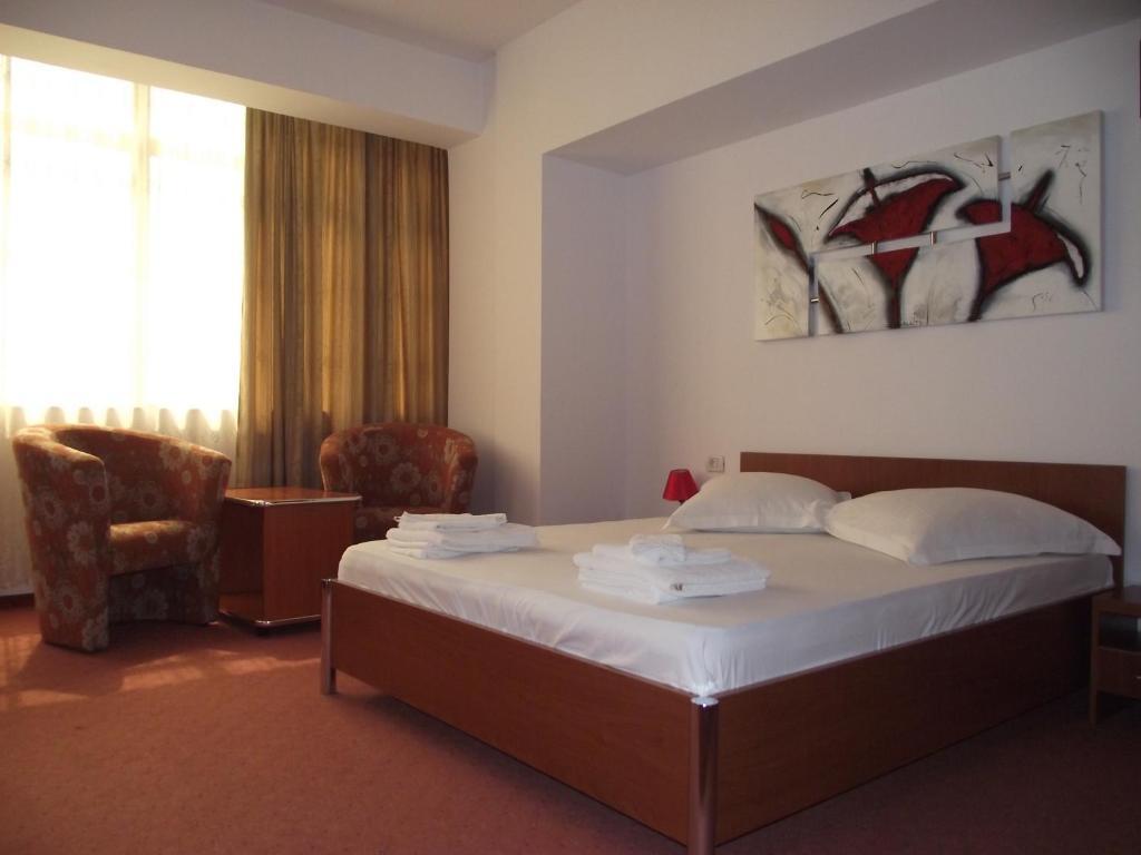 Hotel Flormang Craiova Habitación foto